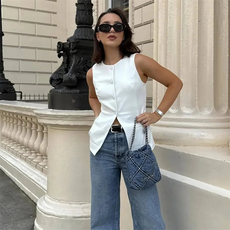 Tailored sleeveless vest for women — button-up, summer streetwear style.