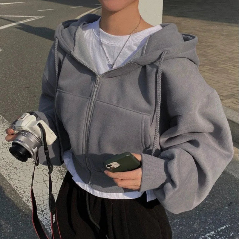 Y2K cropped hoodie for women — zip-up, long sleeve, Harajuku streetwear style. Perfect for autumn and winter.