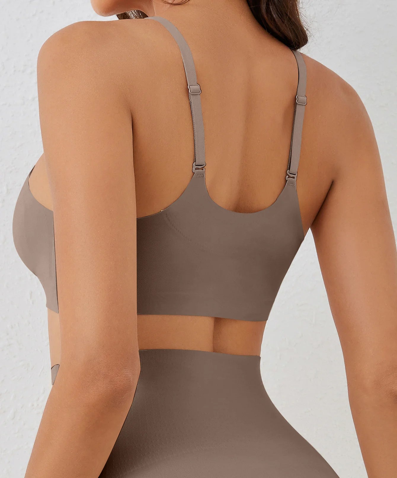 Seamless, breathable bra with soft support — no steel ring, ultra-comfortable.