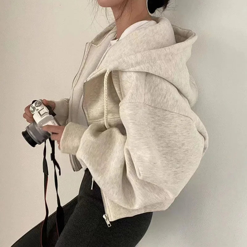 Y2K cropped hoodie for women — zip-up, long sleeve, Harajuku streetwear style. Perfect for autumn and winter.