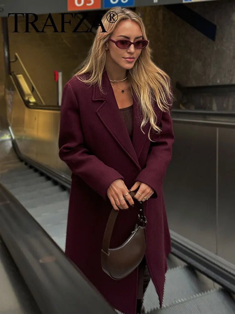 Burgundy wool-blend coat for women — double-breasted, lapel collar, perfect for autumn/winter.